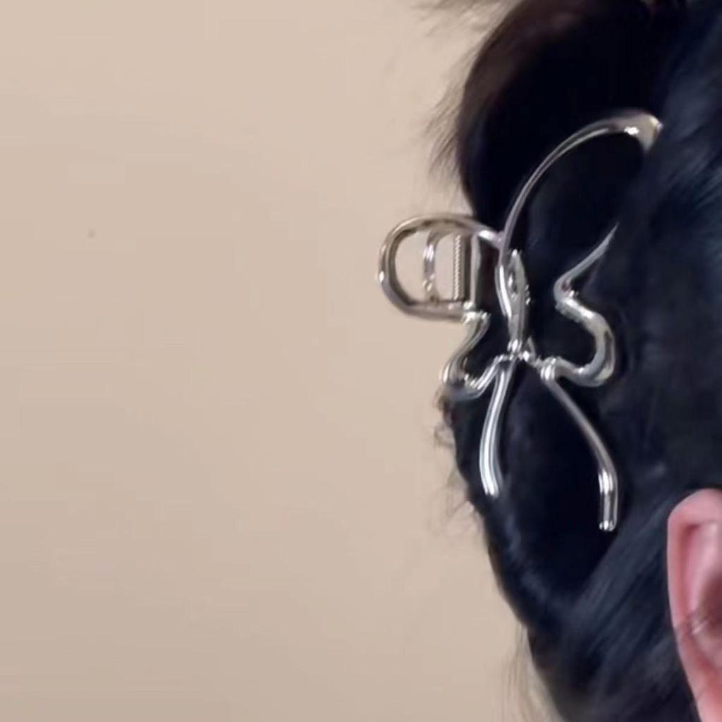 Pinza a morsetto in metallo ad alto livello con fiocco per capelli 2024 per donna: Pinza per Capelli a Forma di Squalo, Grande, Elegante, Stile Freddo, per la Nuca