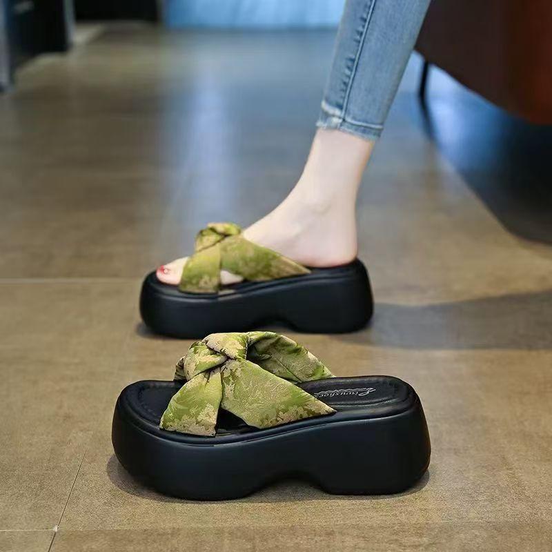 Thick bottom heightening going out slippers women and women sandals open toe summer new versatile high heel one-word drag
