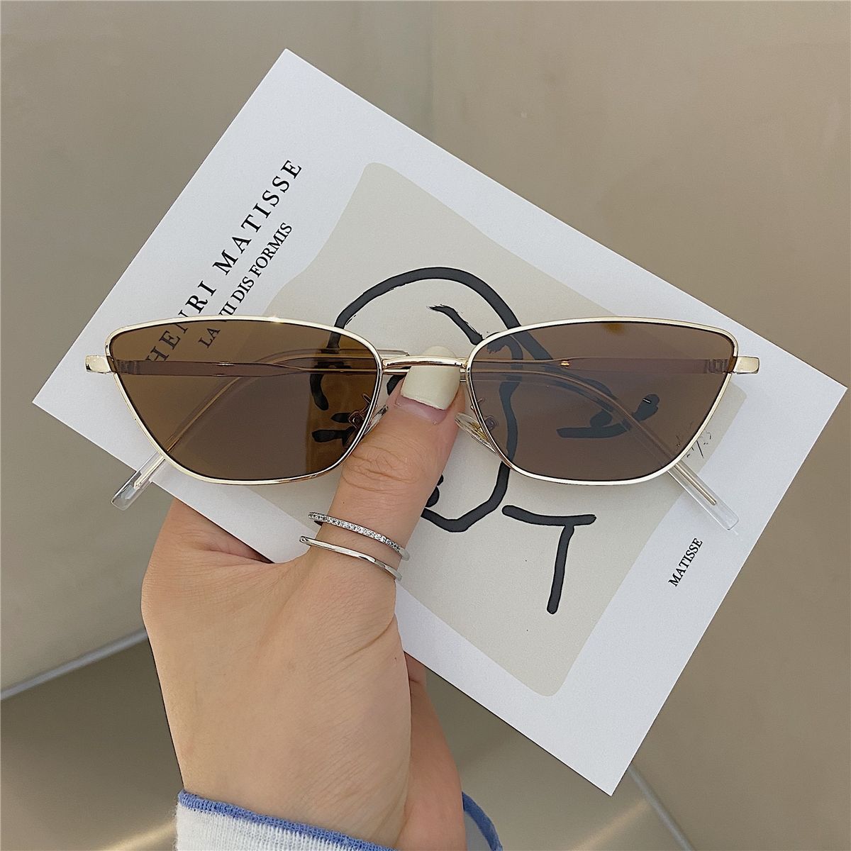 

Sunglasses For Women Classic Fashion Oversized Anti-Reflective Vintage Square Metal Sun Glasses Driving Eyewear Uv400