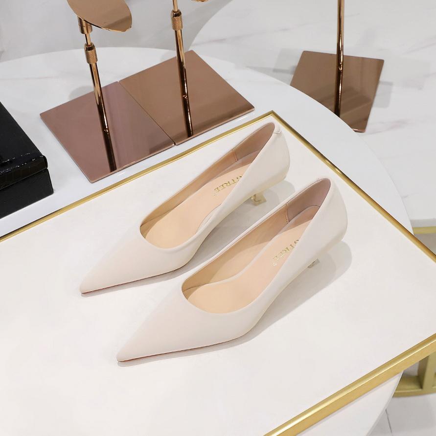 Fashionable Minimalist Sexy Banquet Women's Shoes with Thin Heels Shallow Mouth Pointed Toe, Spring Single Shoes