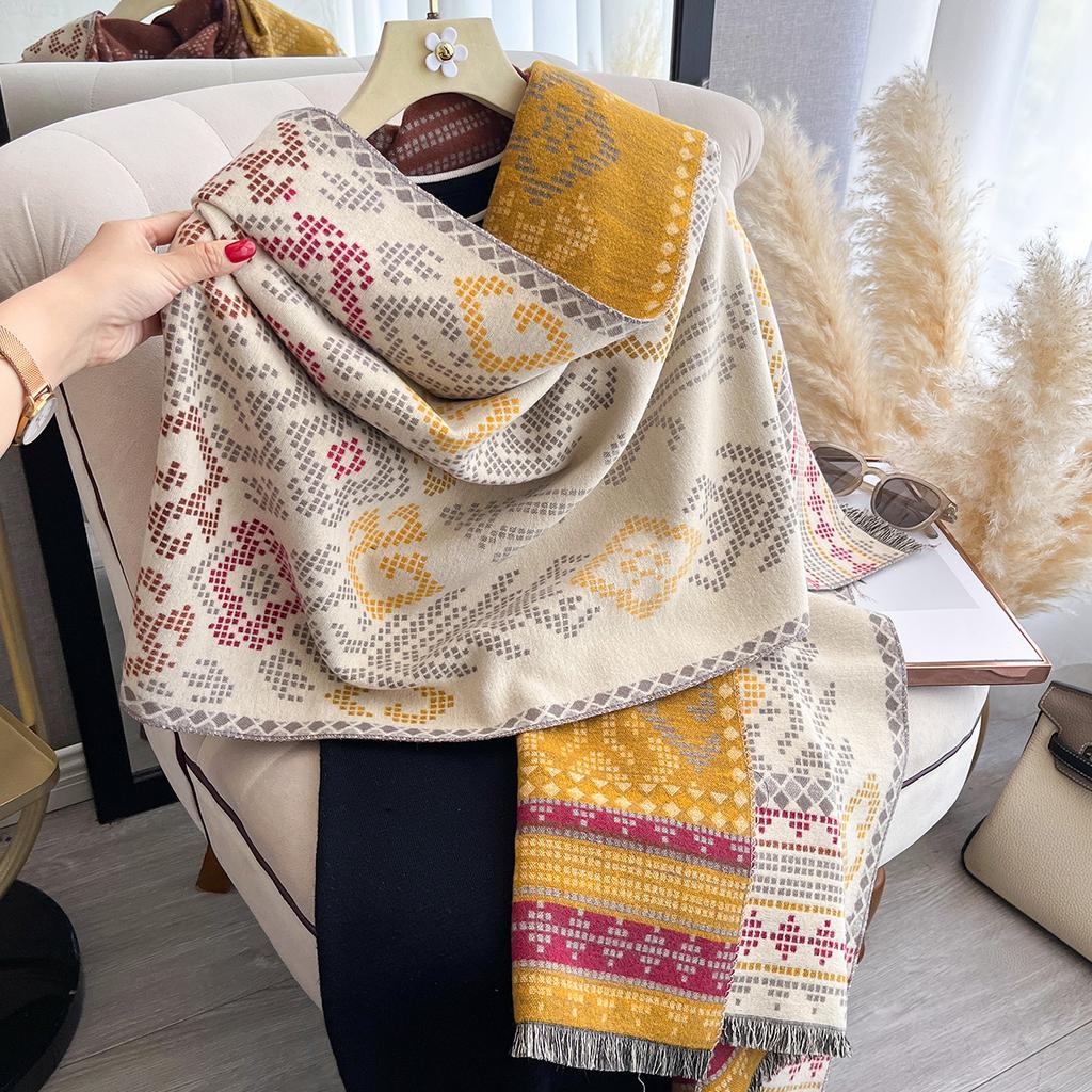 Women Ethnic Bohemia Two Sided Print Imitation Cashmere Scarf Soft Warm Pashmina Shawl Autumn Winter Coldproof Windproof Blanket