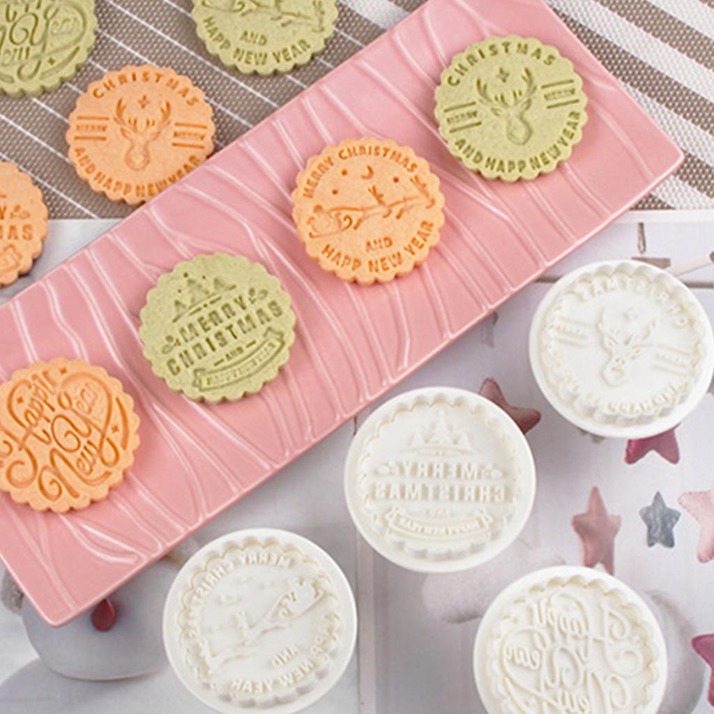 4 Pcs Round Christmas Biscuits Mold Cookie Stamps Set Fondant Biscuits Pastry Cookie Cutters for DIY Cake Baking