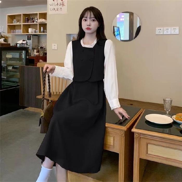Large size women's long-sleeved dress autumn and winter round neck fake two pieces double-breasted contrasting color temperament a-word skirt
