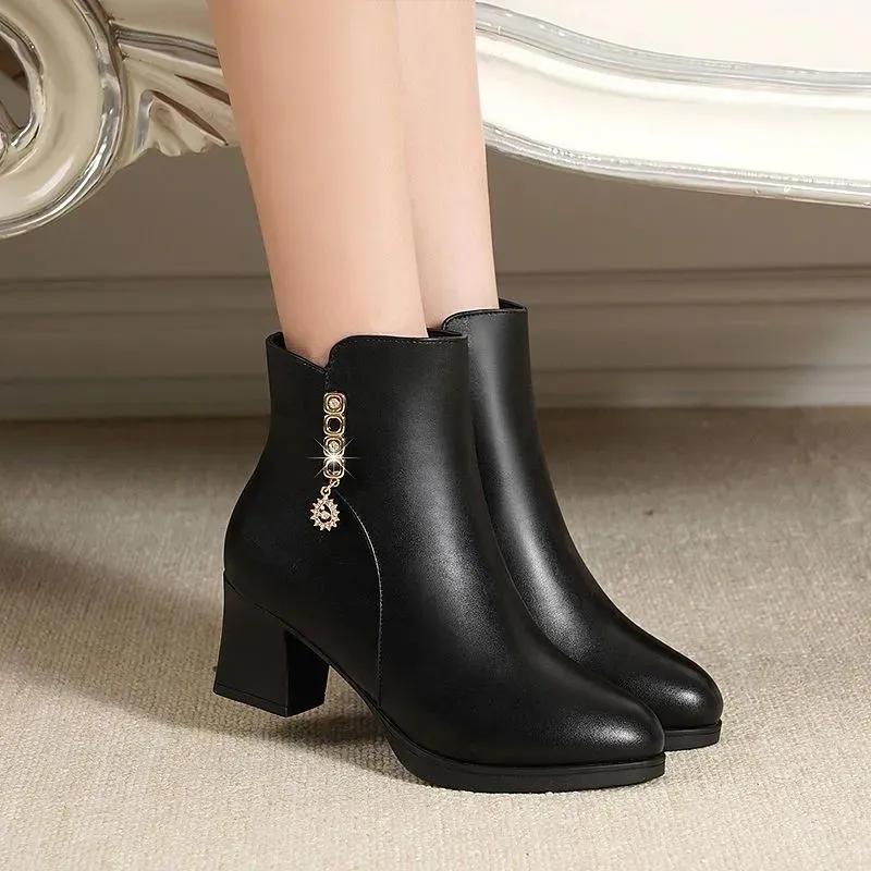  Botas Femininas Women Cute Round Toe Black High Quality Black Leather Autumn Ankle Boots Lady Casual Spring Shoe Ab610
