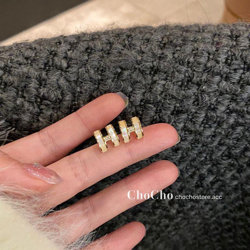 

Chocho/Temperamental Minority Fancy Natural Shell Stud Earrings Stylish Minimalist All-Match Commute Earrings Earrings 925 silver needle