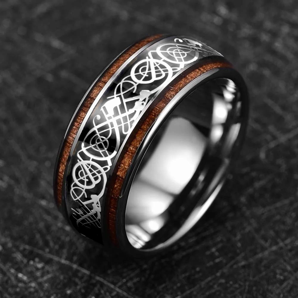 Fashion 8mm Men Stainless Steel Celtic Dragon Rings Koa Wood Inlay Black Carbon Fiber Rings For Men Wedding Band Jewelry Gifts