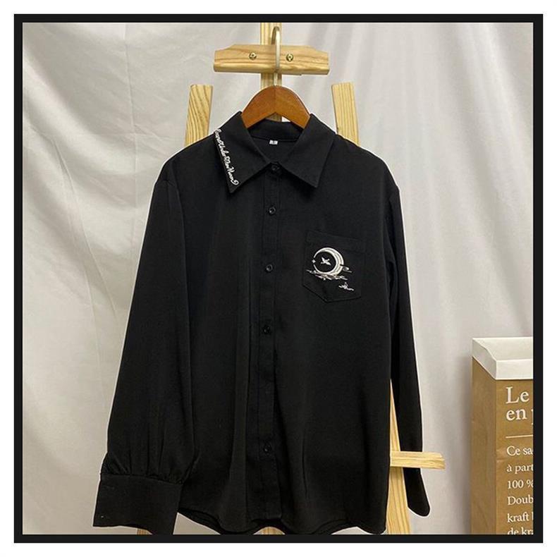 Women's Long Sleeve Embroidered Crane School-Style Shirt