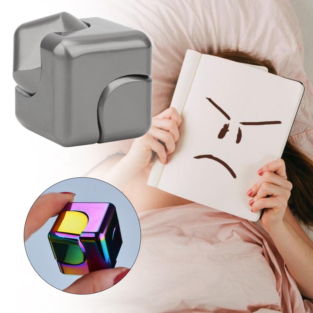 Bunter Würfel Handkreisel Fingerkreisel Dekompression Angstspielzeug(Grau)