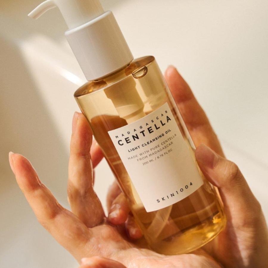 Skin1004 Madagascar Centella Light Cleansing Oil 200mL