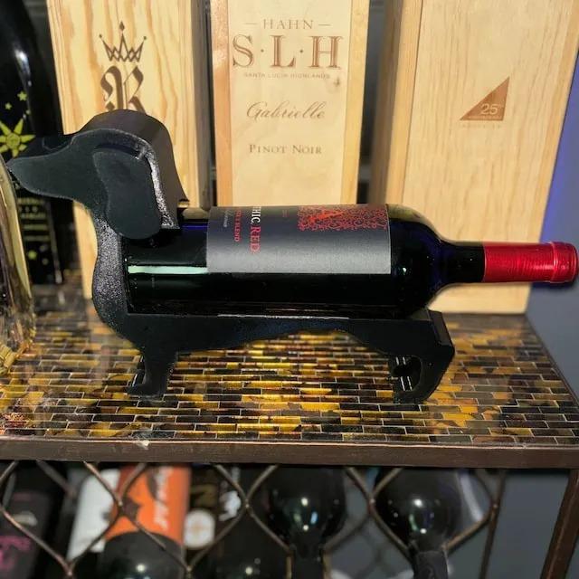 Adorable Dachshund Wine Bottle Holder - Perfect Decorative Piece for Wine Lovers