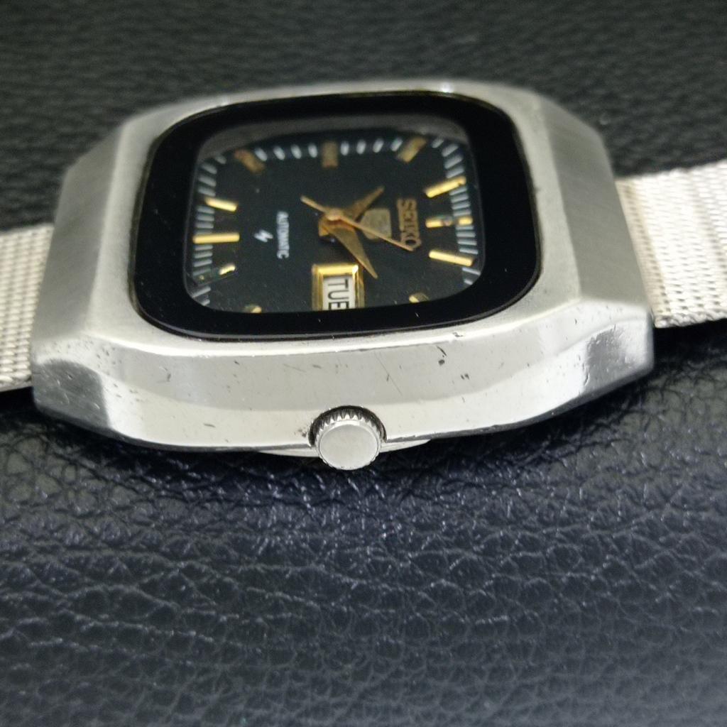 VINTAGE SEIKO 5 AUTOMATIC 6309A JAPAN MENS BLACK COLOR DIAL WATCH A701439-5