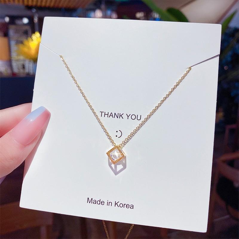 Fashion Light Luxury Titanium Steel Necklace Women'S High-End Pendant Sweet Temperament Collarbone Chain Does Not Fade Accessories