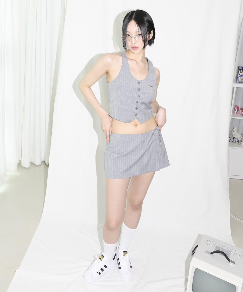 Keulleosseutyudio Pinstripe Skirt Shorts - Gray