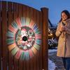 Solar Powered Porch Lights Christmas Projector Wall Light, Outdoor Waterproof Decorative Garden Landscape Lighting Holiday Metal Fence for Patio