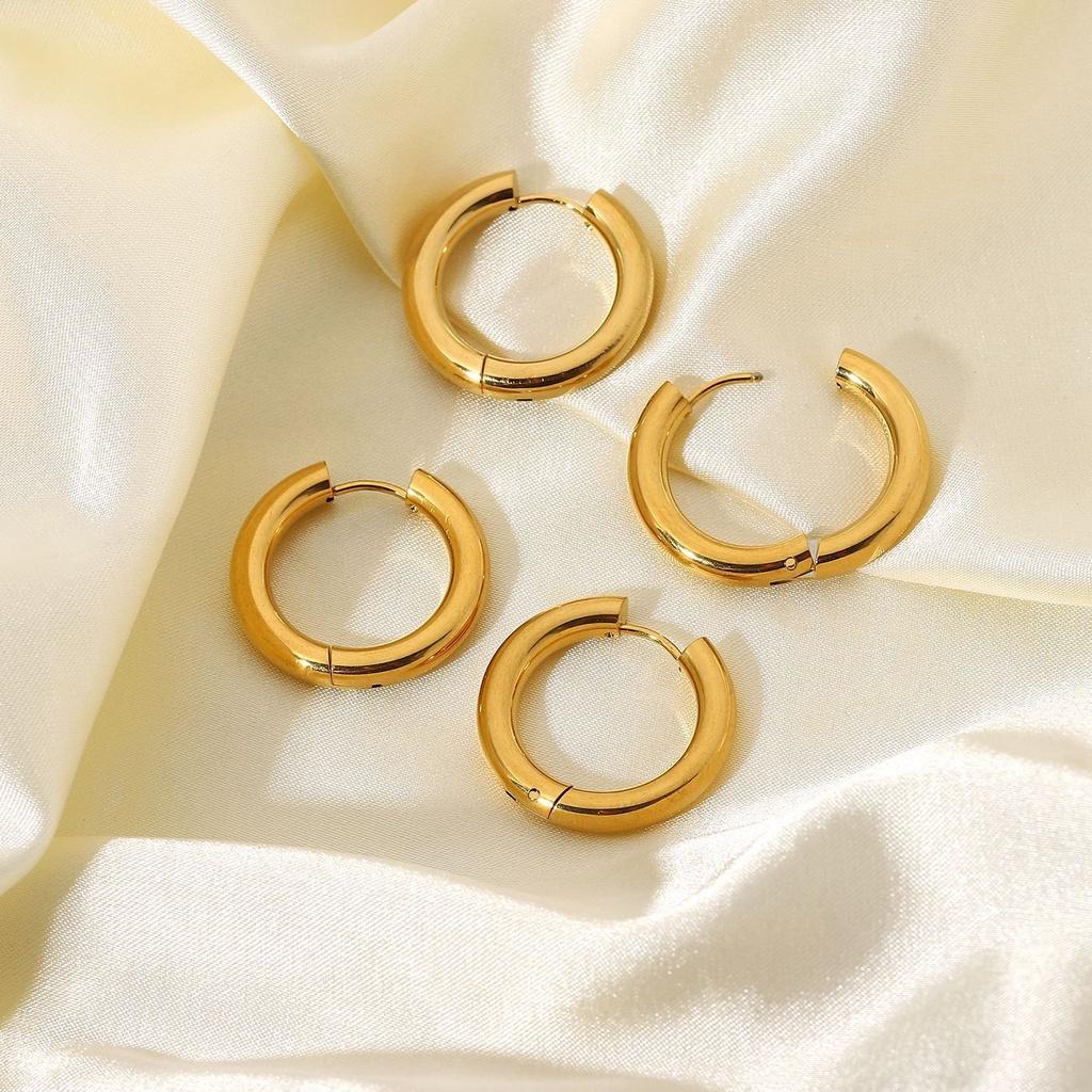 Stainless Goldplated Elegant Steel Geometric Hoop Earrings 18k Gold Titanium Steel Earrings Circle