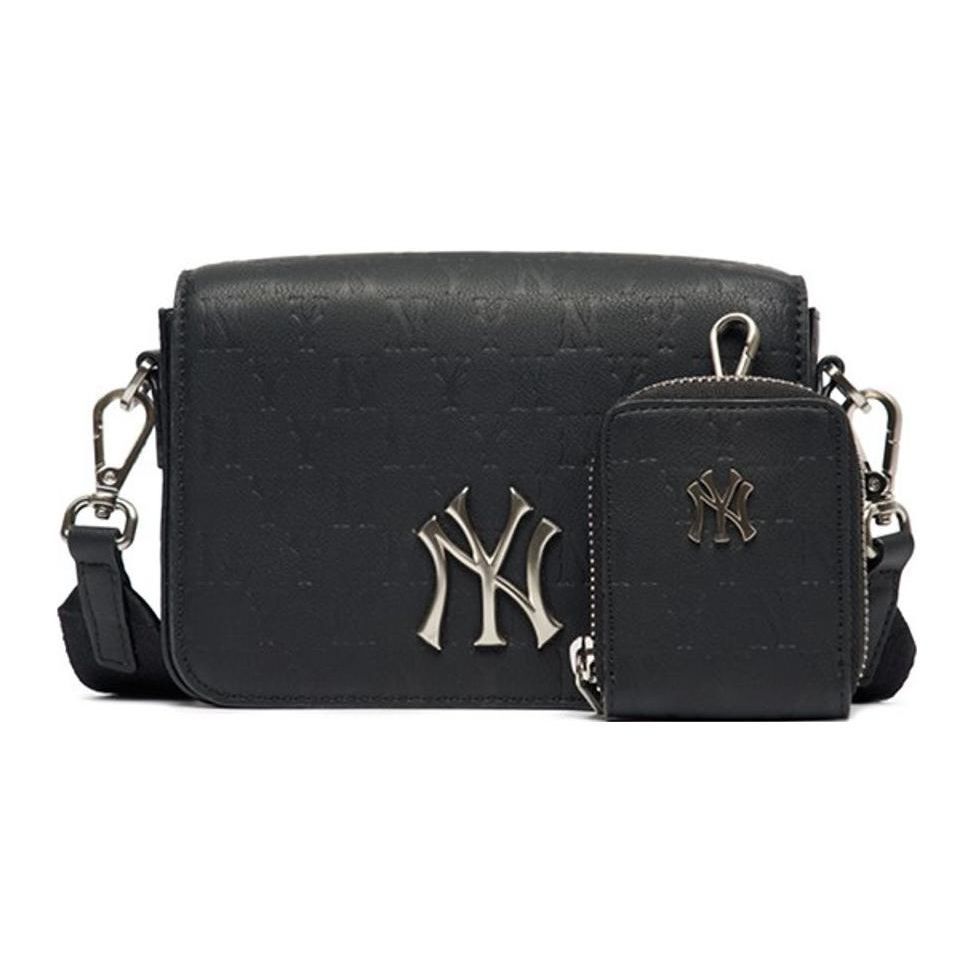 

MLB Monogram Series NY Yankees Retro Floral Print Metal Shoulder Bag Women Shoulder Bag Black 3ACRS032N-50BKS Black