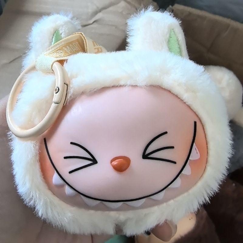 Labubu lite hode melon anheng leke søt tegneserie personlighet kreativ dukke vinyl nøkkelring dukke for venner feriegave kawaii