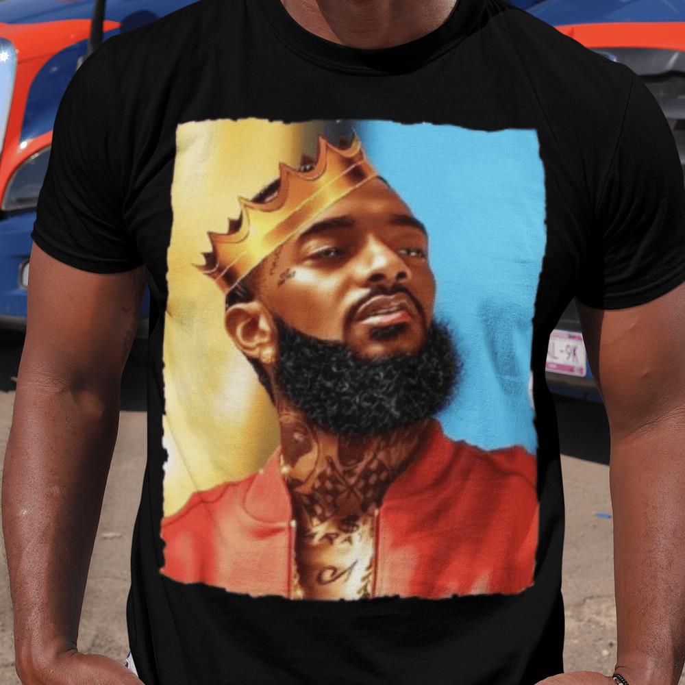 

Rap Artist T-shirt The King With His Crown 100% Ultra Soft Cotton Unisex Crew Ne Unisex T-Shirt XXXXL