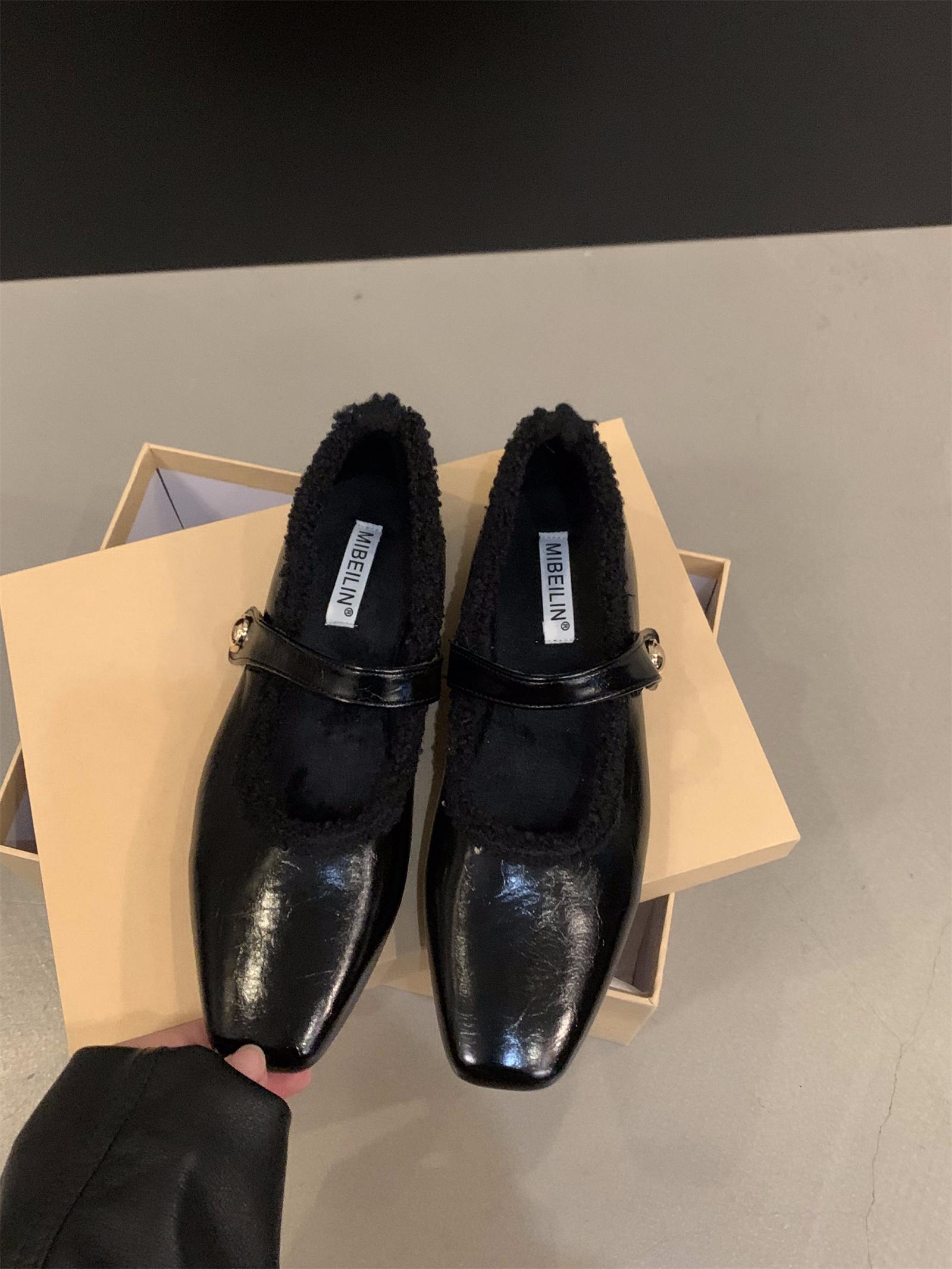 

Flat autumn and winter plush cotton shoes single shoes women s shoes 2025 new square head black Mary Jane evening shoes 40 чорний