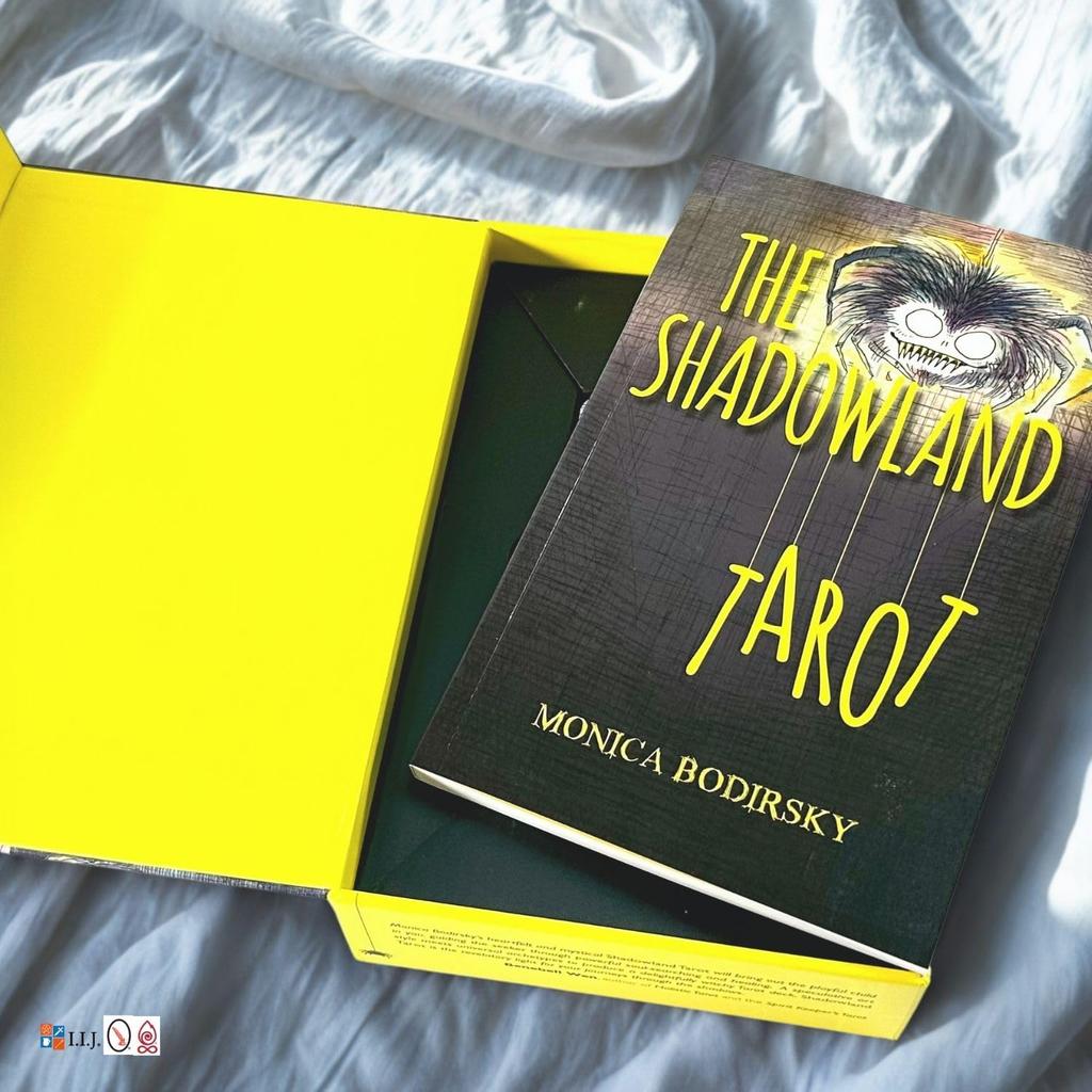 Shadowland Waite 78 Tarot Tarot with Japanese Authentic I.I.J. Tarot, Edition, Cards, Reading, Instructions,