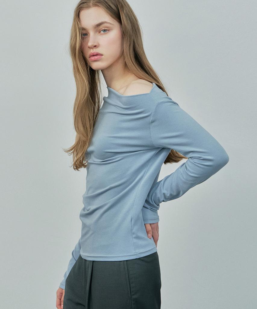 IHR Shirred Off-Shoulder T-Shirt / Sky Blue