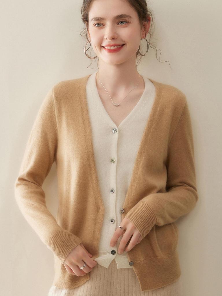 2025 Fall/Winter Women's Color Block V-Neck Cashmere Faux Two-Piece Cardigan