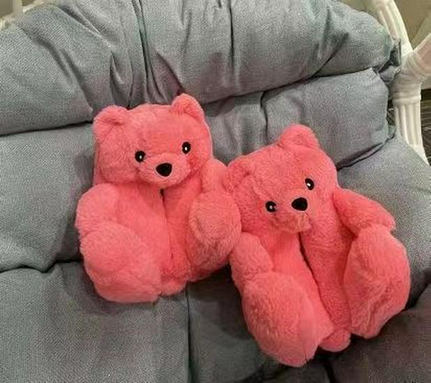 Winter Plush Teddy Bear Slippers - Cute Indoor Cartoon Design