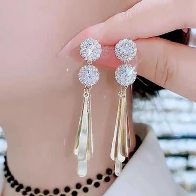 Flower Cluster Micro-inlaid Zircon Fringed Earrings Light Luxury High-end Versatile Temperament Earrings Niche Design Earrings