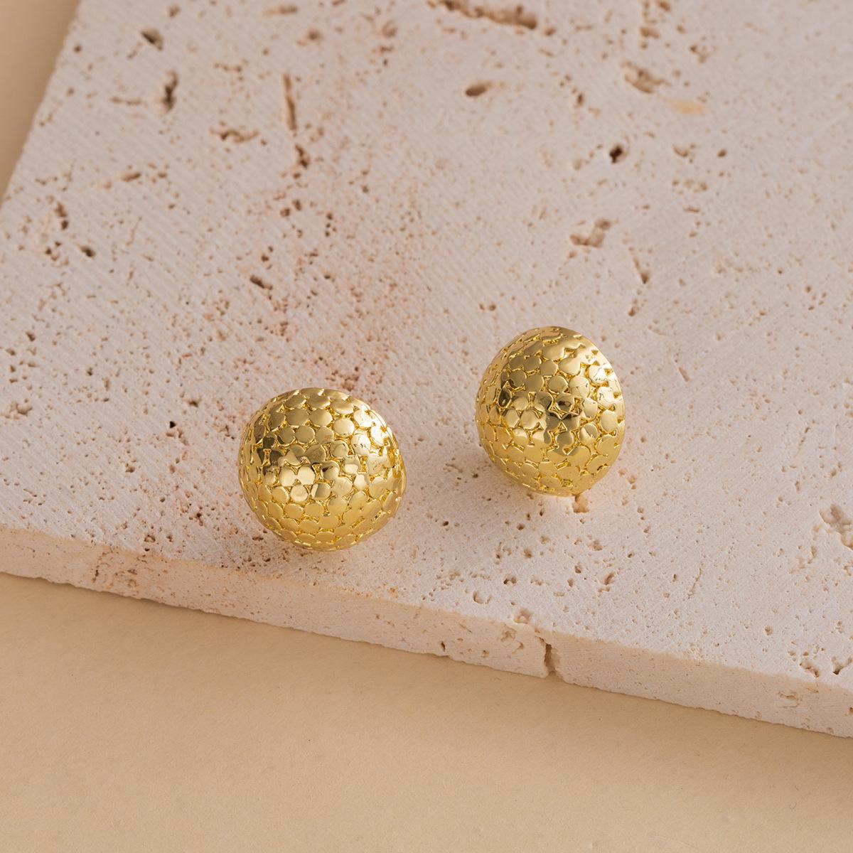 Silver Needle Summer Gold Glitter Flash Hemisphere Stud Earrings – Light Luxury High-End Female Fashion