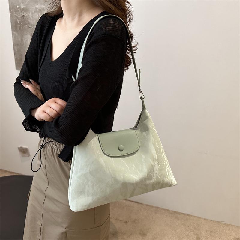Simple tote bag women's new texture casual large capacity solid color shoulder bag commuter messenger