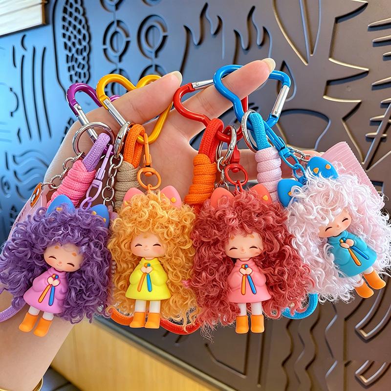 Portachiavi Bambola Ragazza Capelli Disordinati alla Moda, Ciondolo Borsa Figura Cartone Animato Carina, Portachiavi Piccolo Regalo Decorativo