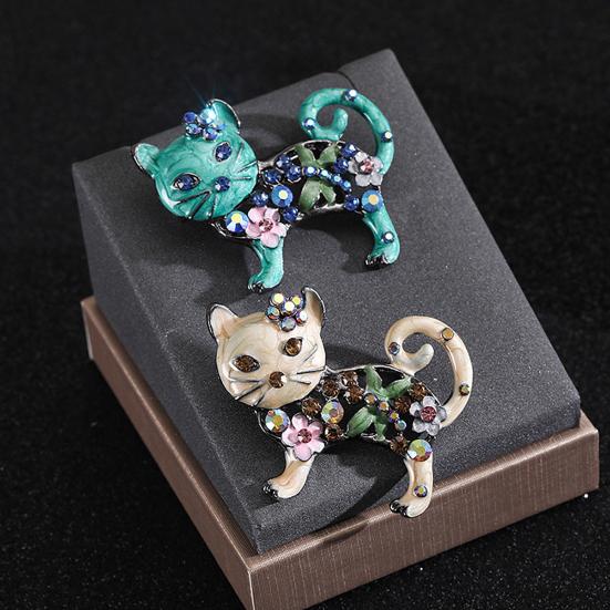 Women Brooch Sparkling Rhinestones Inlaid Cartoon Cat Shape Suit Lapel Pin