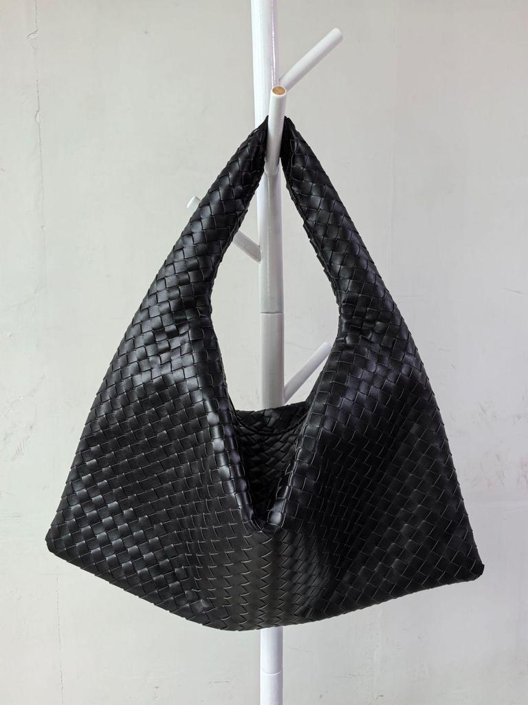 2026 Stylish Large Handmade Woven Tote Bag with Spacious Design – Perfect for Commuting and Shoulder Carrying