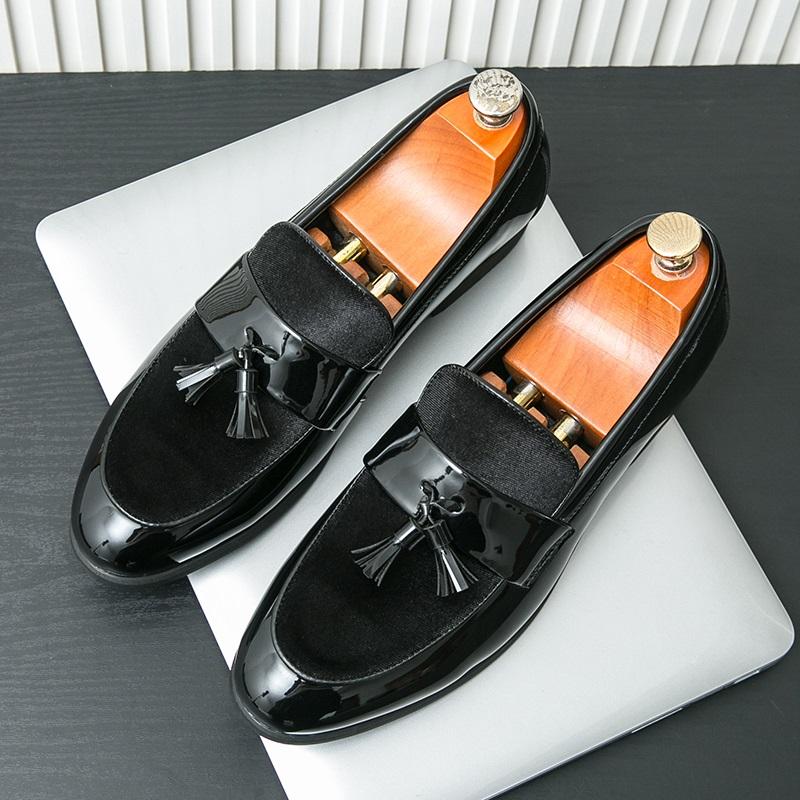 

Новые мужские лоферы с острым носком, из замши и смешанной лоскутной кожи, с кисточками, повседневная обувь для платья, мужская формальная обувь для свадьбы, выпускного вечера, вечера встречи выпускников 38
