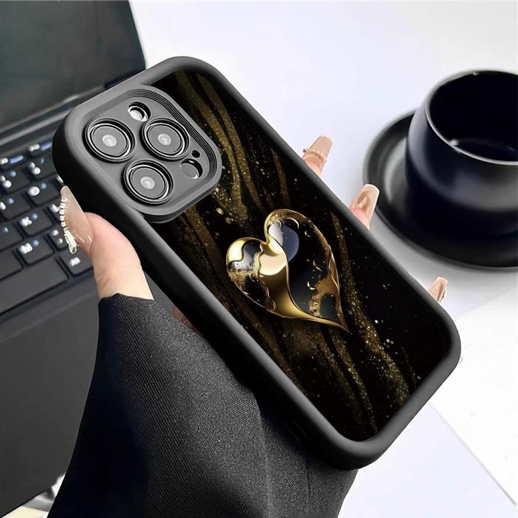 Black Gold Heart Groove iPhone 14/15/16/17 Pro Max Case