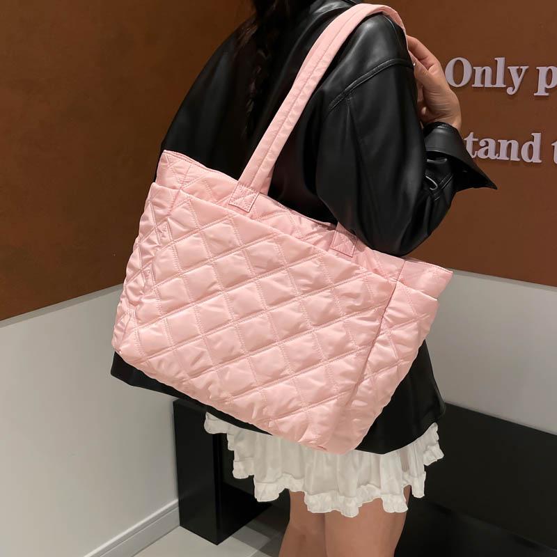 Large Capacity Cross-Border Tote Bag - Fashionable, Multifunctional, Versatile, and Casual Single Shoulder Bag