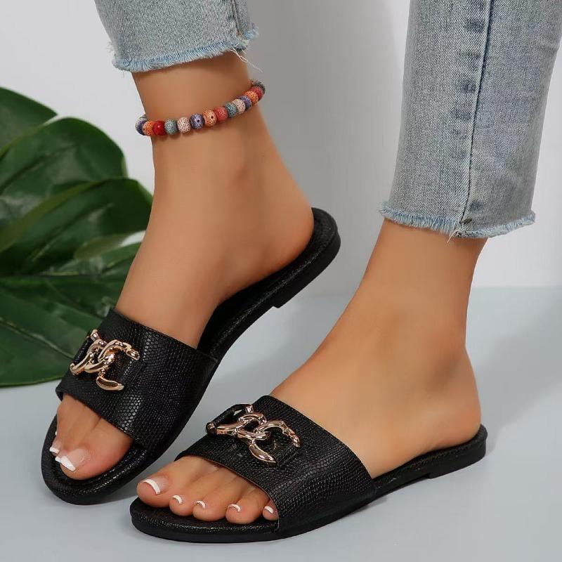 Large size 3 summer new lazy outer wear flat-bottomed slippers women's fashion metal buckle flip-flops versatile