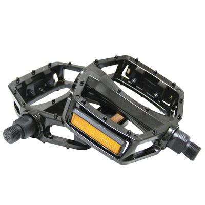 Set of 2 Lightweight Aluminum Alloy Bicycle Pedals with Reflectors for Road Bikes, Cross Bikes, MTBs, and Mountain Bikes