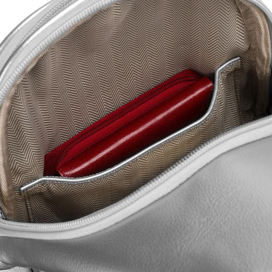 Modna srebrna saszetka damska z eko skóry nerka na ramię crossbody Peterson