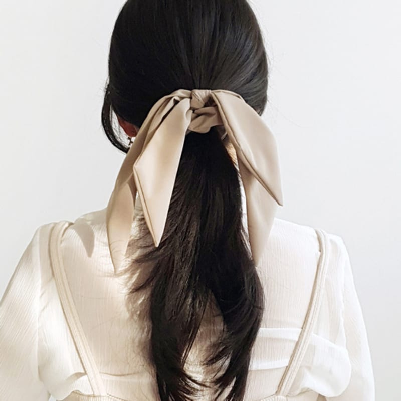 BESTY Natural Grace Scrunchie