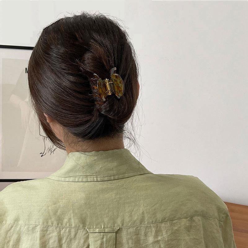 Vintage Hollowed Out Acetate Grab Clip Elegant Korean Crab Ponytail Braid Grab Clip Accessories for Girls Headwear New Year Gift