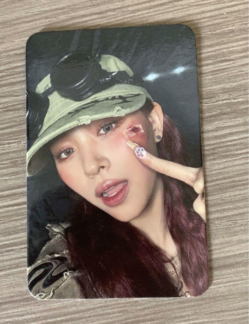 

[USED] itzy GWBG Aladin Pre-order Bonus Trading Card Ryujin