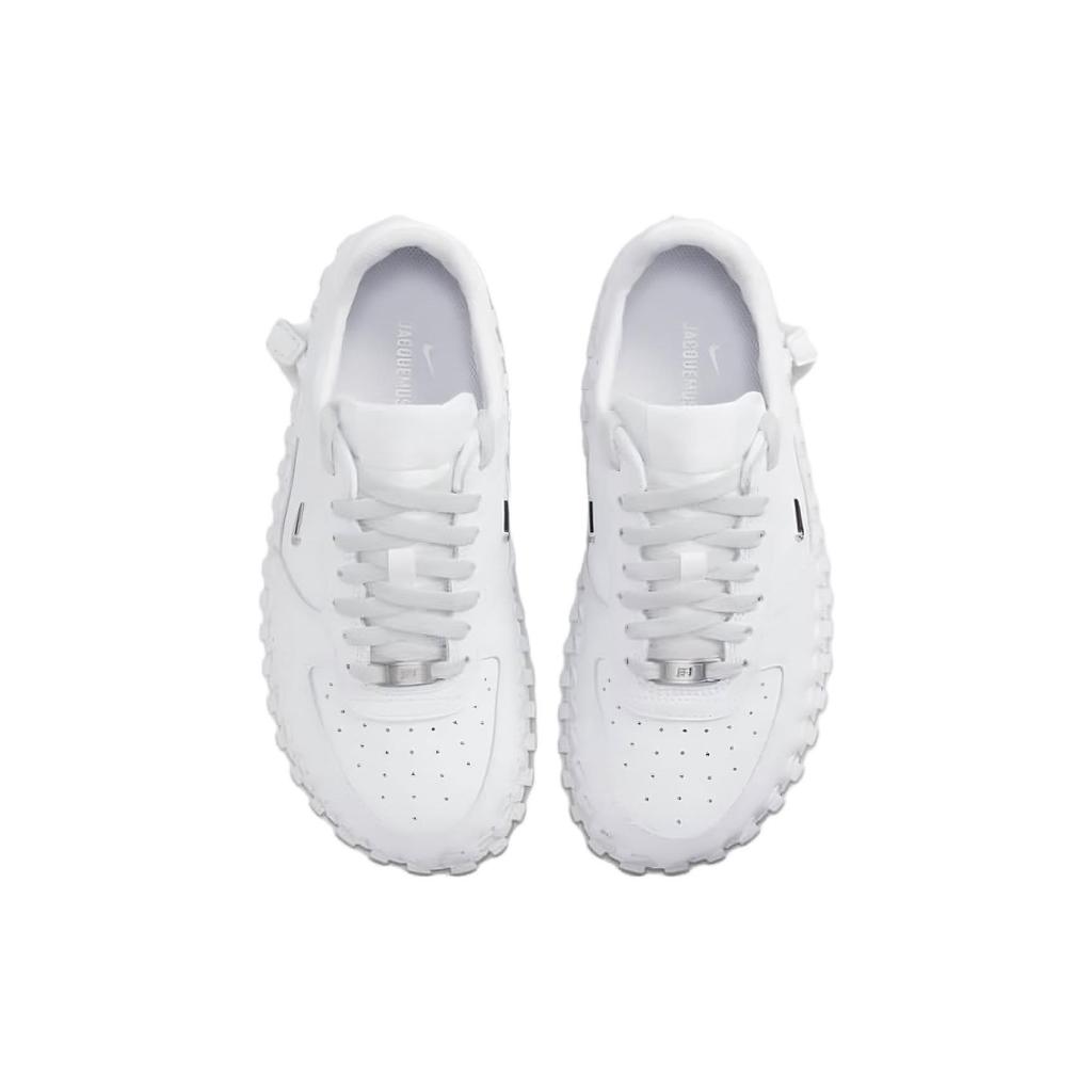 Jacquemus x Nike J Force 1 Low LX SP Weiß Damen Sneaker Metallic-Silber DR0424-100