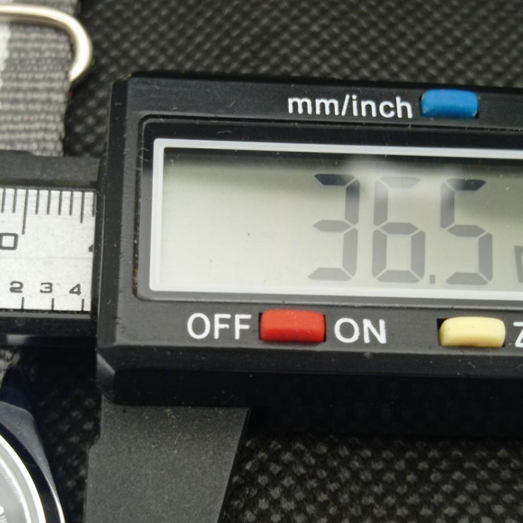 RECONDITIONAT VINTAGE SEIKO 5 AUTO 7009A JAPONIA CEAS BĂRBAȚI D/D NEGRU 593a-a311255-2 SKU593a-a311255