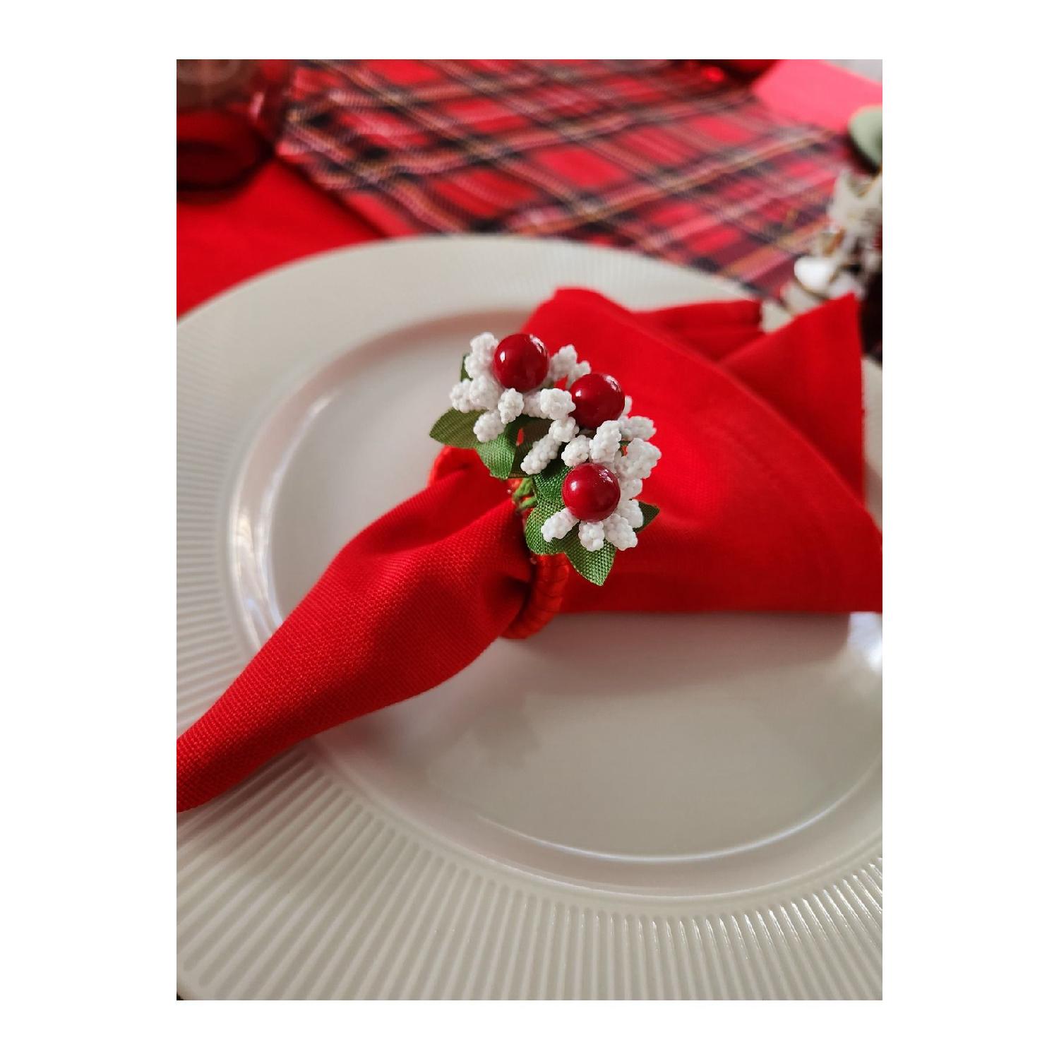 

6 Decorative Christmas Coquina Flower Napkin Rings красный