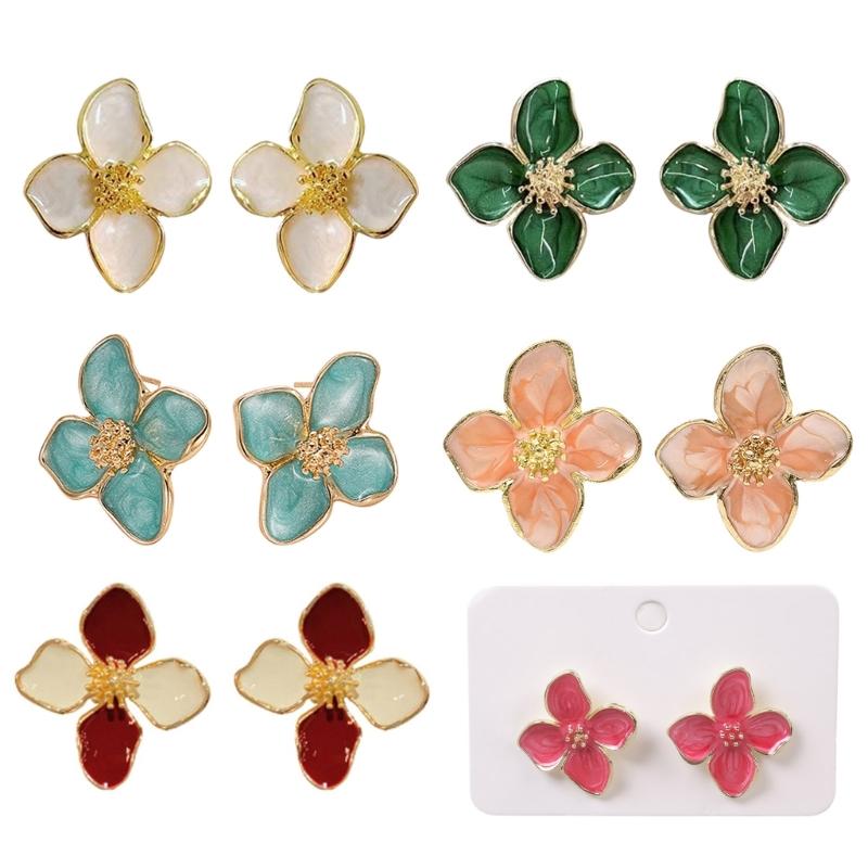 Elegant Hibiscus Designs Studs Earrings for Women Romance Korean Styles Vintage Charm Fashion Jewelry Accessory