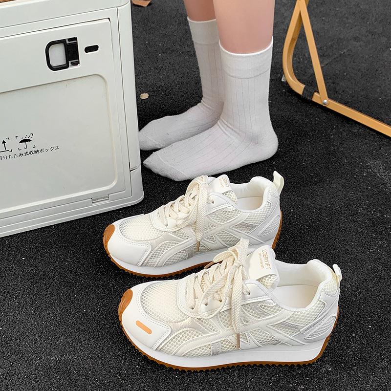 Retro color matching inner height increase women's new mesh breathable and versatile comfortable casual sports shoes