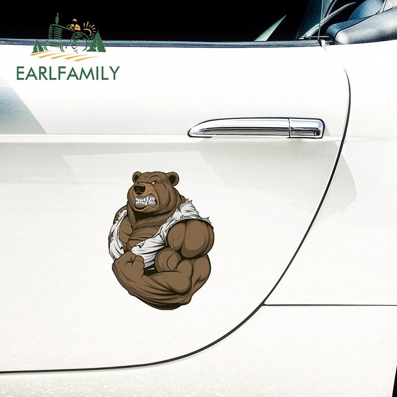 

EARLFAMILY 13 см x 9,9 см Медвежьи мышцы Мультфильм Аниме Забавные наклейки на автомобиль Бампер Багажник Грузовик Графика Винил JDM Шлем Мотоцикл