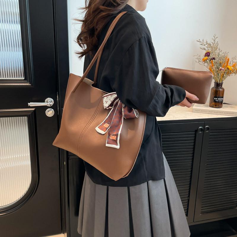 Vintage Inspired Pu Tote Bag With Top Handle For Work And Weekend Outings