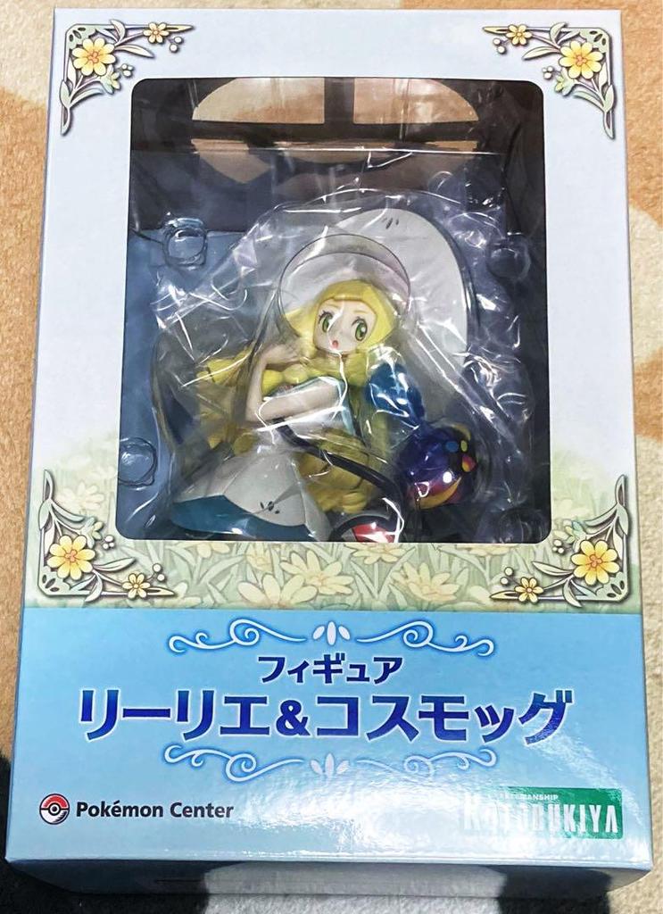 [USED] Kotobukiya Lillie & Cosmog Figure